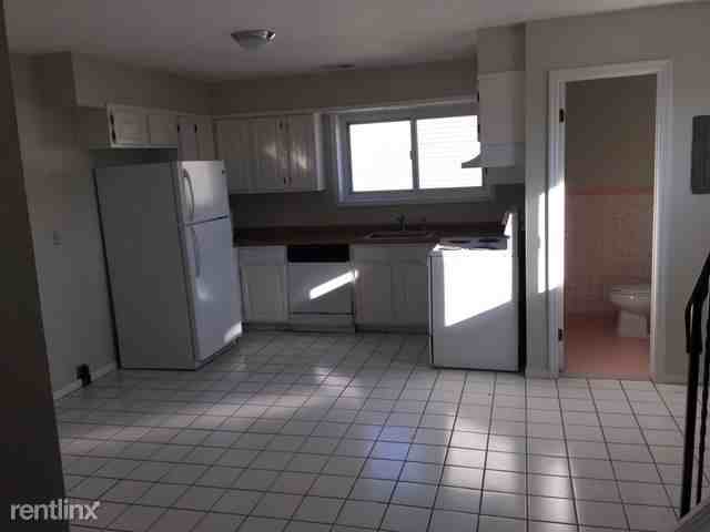 674 Cove Rd - Photo 3 of 4