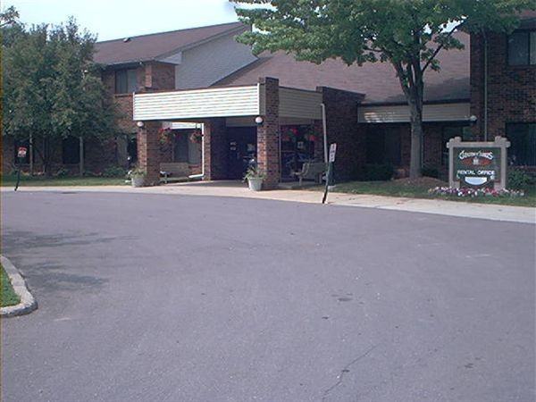 Dauner Haus III Apartments 400 Dauner Rd, Fenton, MI 48430 Zumper