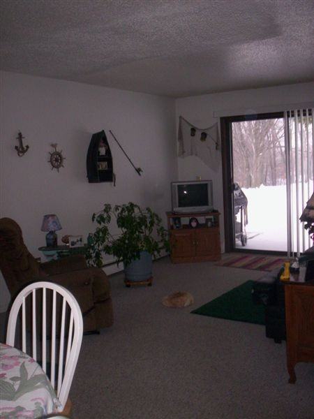 Spring Harbor Apartments - Photo 2 of 7