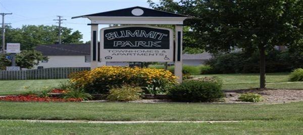 Summit Park Townhomes & Apartments 735 Summit Park Ct, Kalamazoo, MI