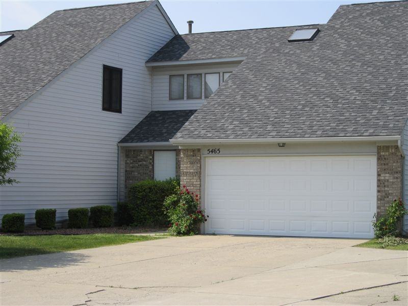 Country Club Condos Apartments 5439 Country Hearth Ln, Grand Blanc