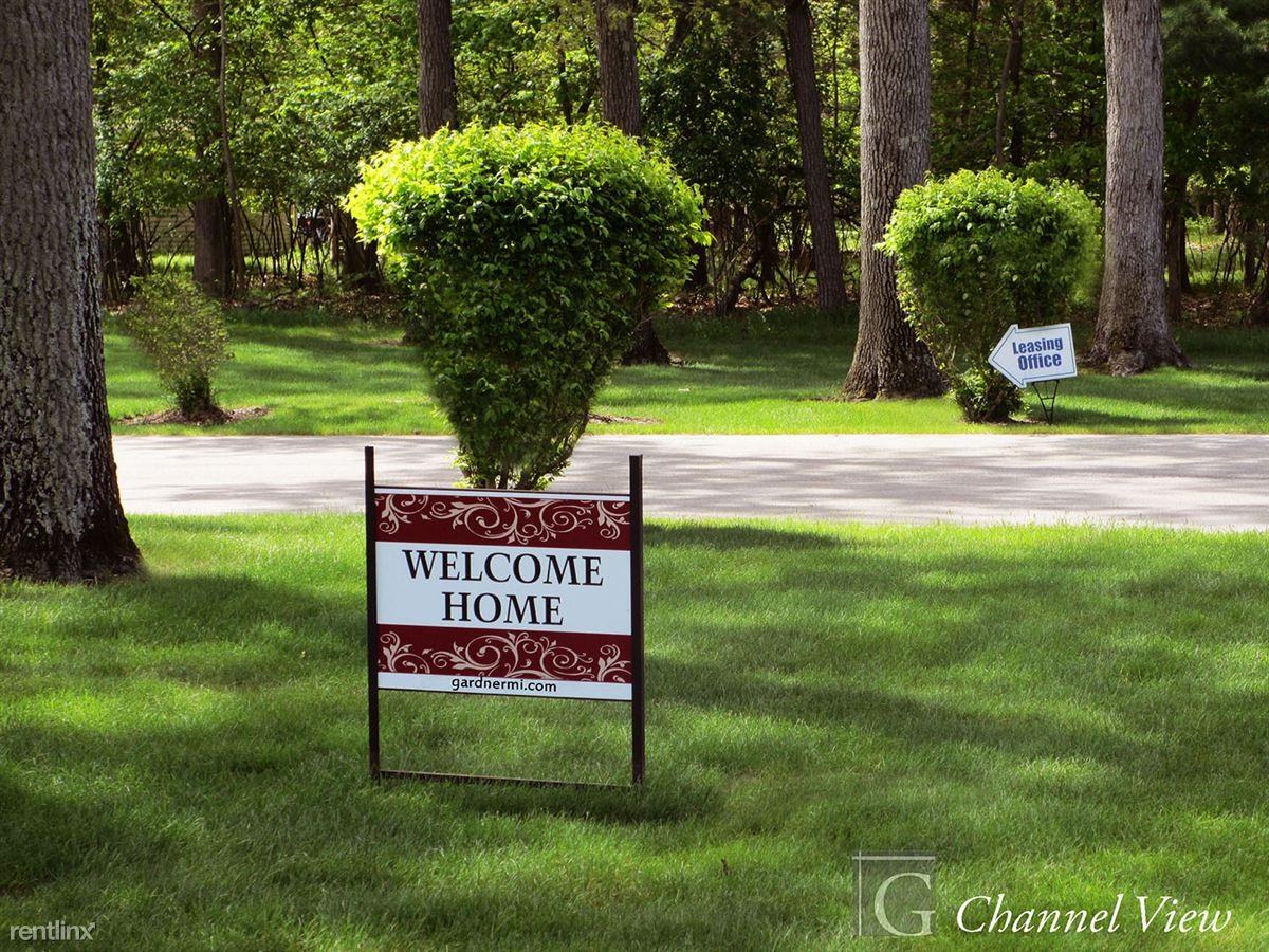 Channel View Apartments - Photo 2 of 10