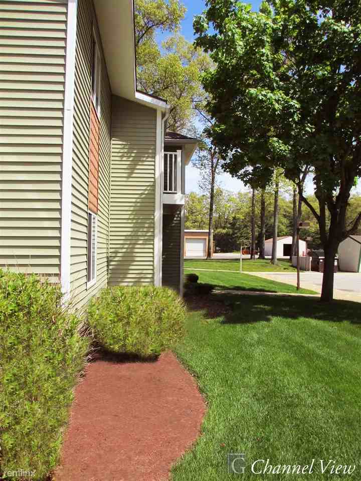 Channel View Apartments - Photo 3 of 10