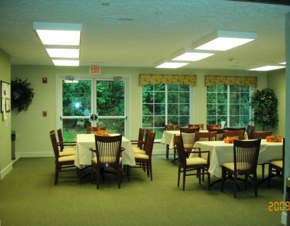 Golden Bridge Manor - Photo 2 of 10