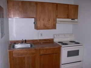 Glenwood Apartments - Photo 2 of 3