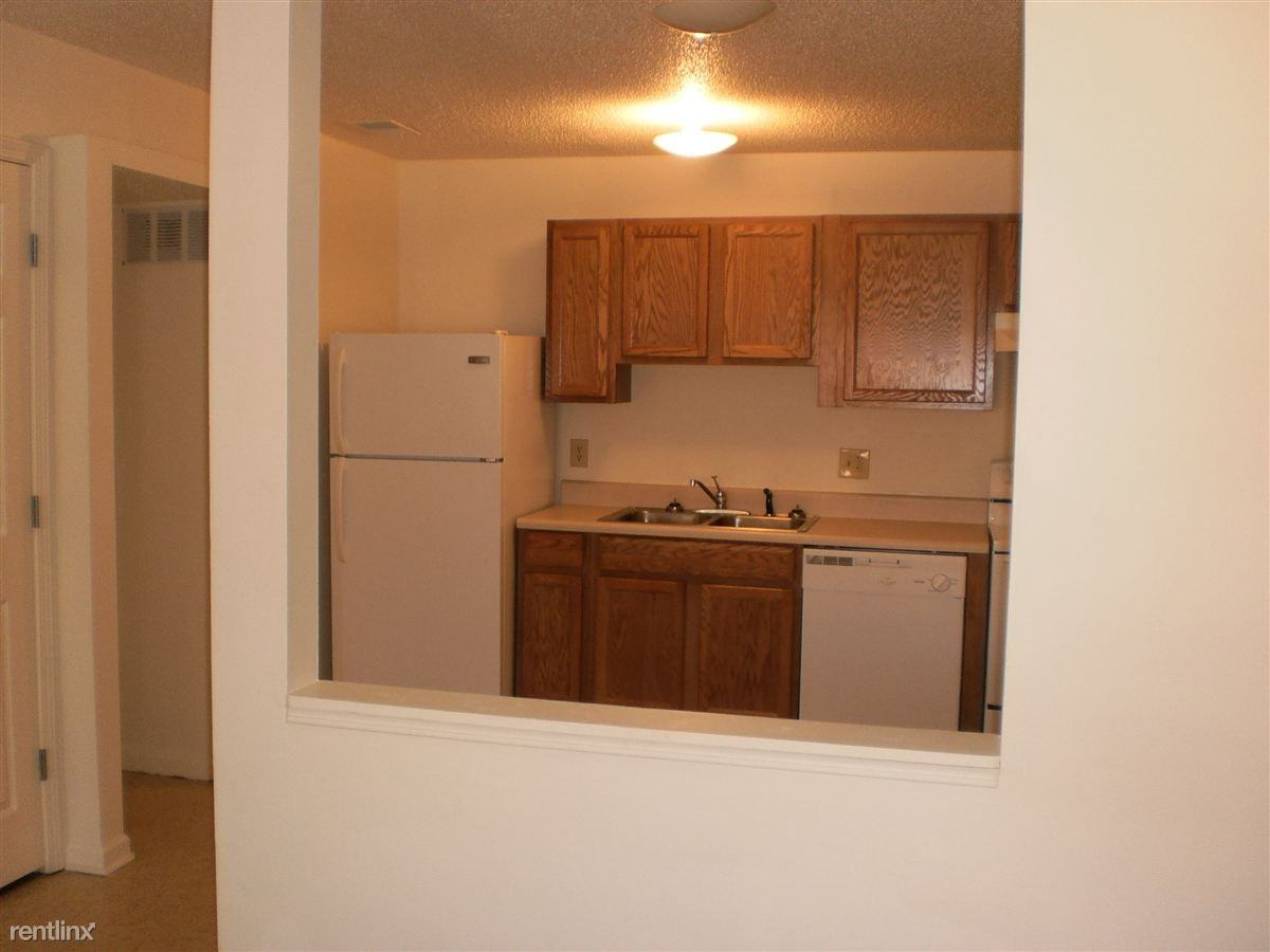 Hallmark Apartments 337 Emerald Rd N, Greenwood, SC 29646 Zumper