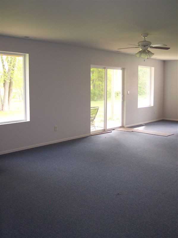 5101 Rives Eaton Rd - Photo 3 of 10