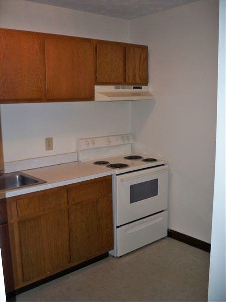 Lakewood Apartments - Photo 3 of 5