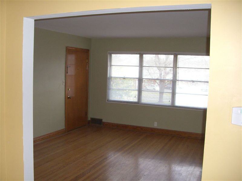 Ridge Way Manor Apartments - Photo 2 of 10