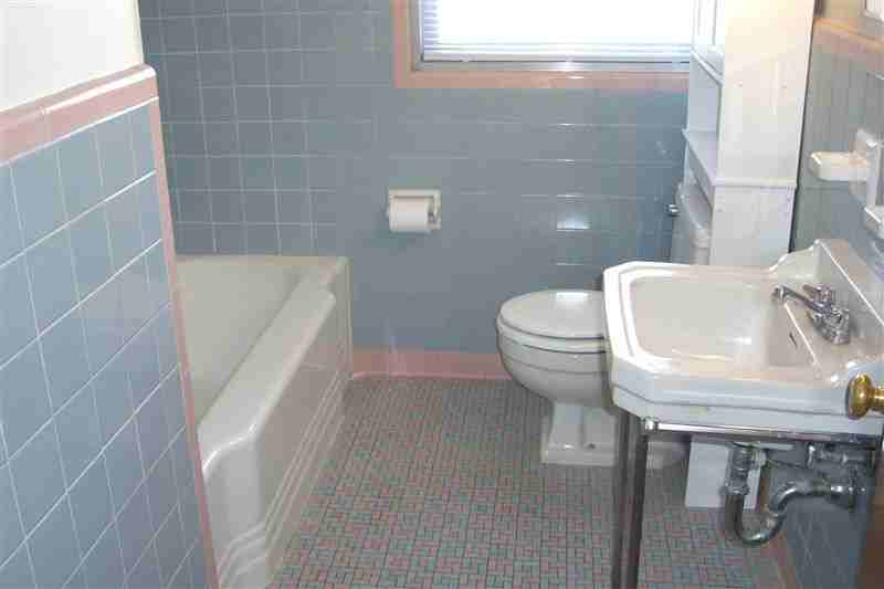 Ridge Way Manor Apartments - Photo 3 of 10