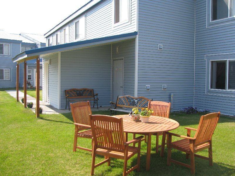 Woodridge Apartments - Photo 2 of 10