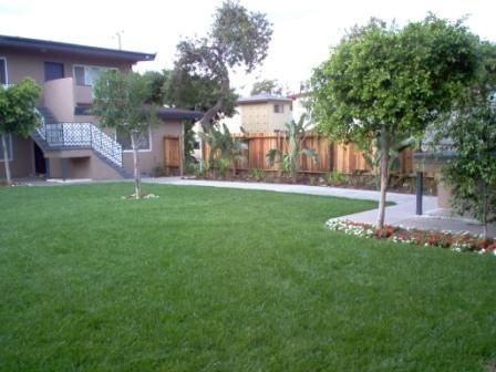 Sallie Lane Courtyard - Photo 2 of 7