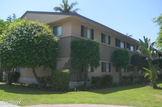 3444 W Olinda Ln - Photo 2 of 10