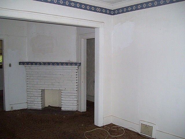 11321 Notre Dame Ave - Photo 3 of 4