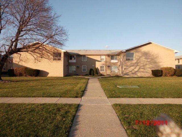 19300 Wick Rd - Photo 2 of 4