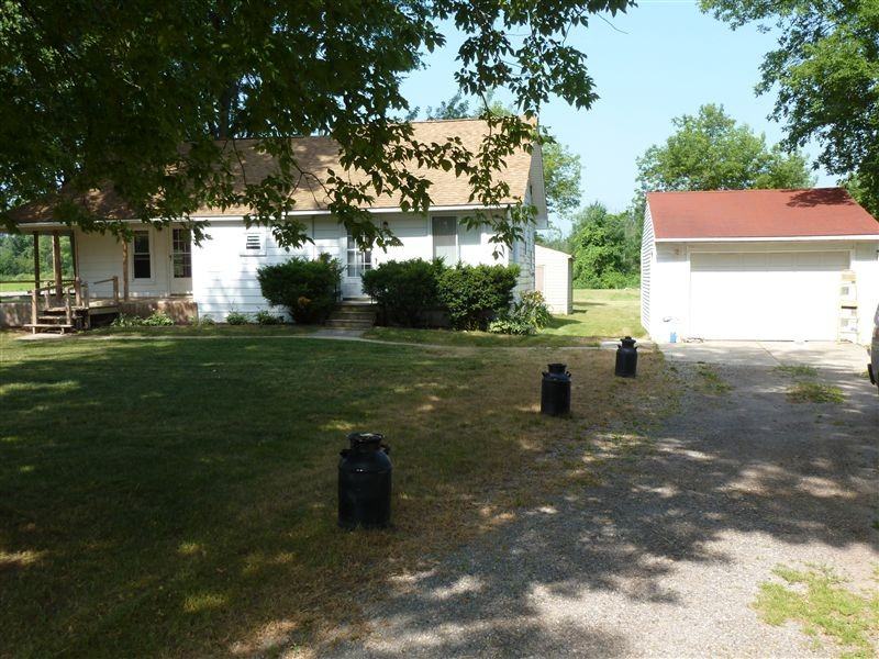 8266-8498 Vassar Rd - Photo 2 of 10