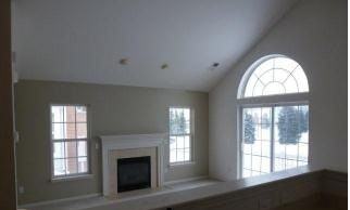 2 BR 2 Bath Condo in English Gardens Subdivision - Photo 2 of 17