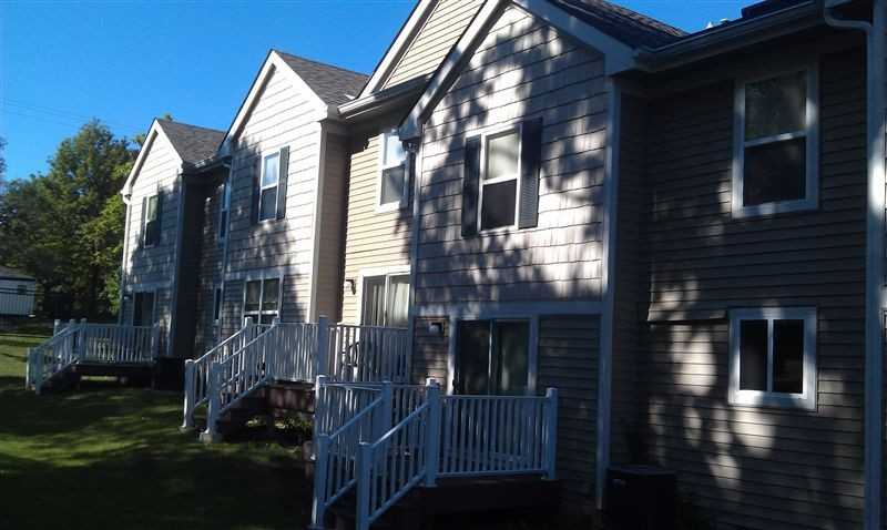 Beacon Square Apartments - Photo 2 of 16