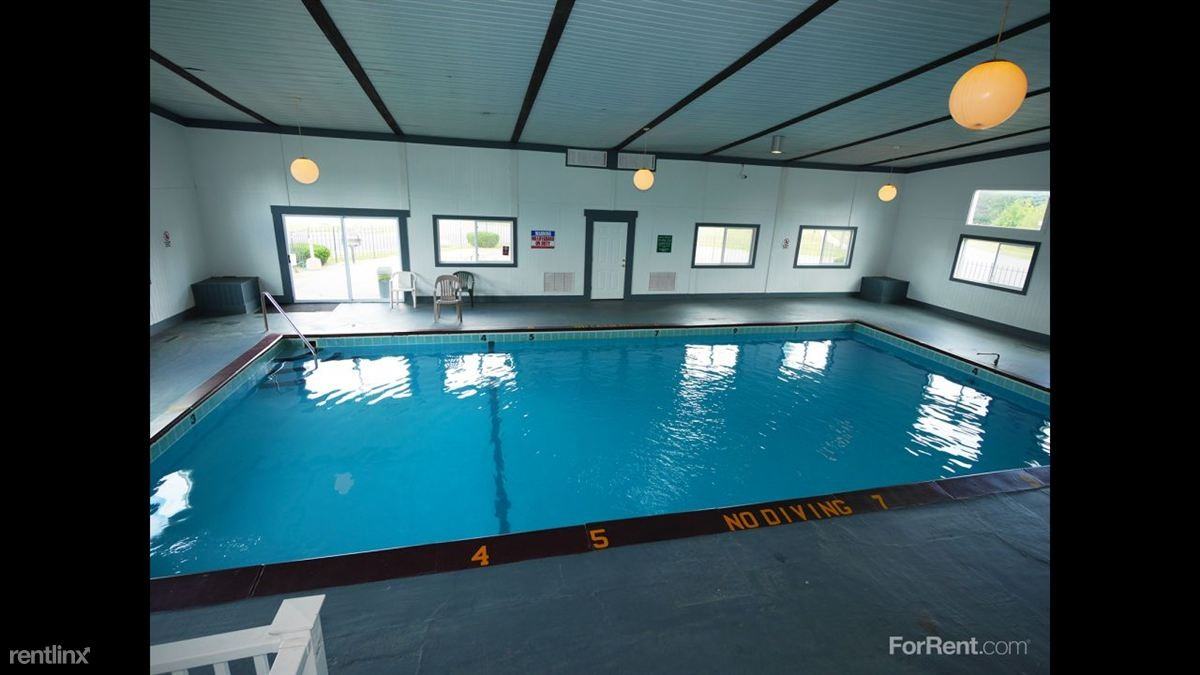 Forum Apartments - Photo 3 of 15