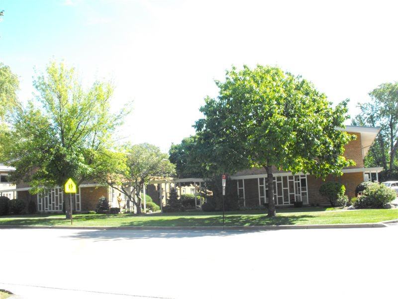 Maple Crossing Apartments - Photo 3 of 10