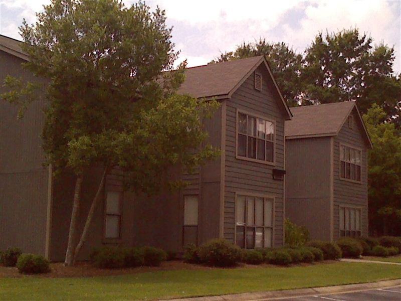 Summer Park Apartments - Photo 3 of 9