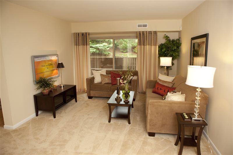 Clarke Manor Apartments - Photo 2 of 5