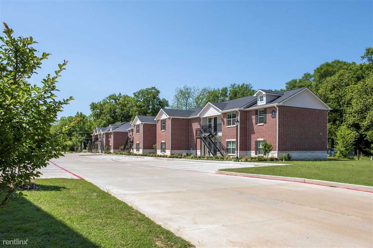 The Woods Luxury Apartments - Photo 2 of 10