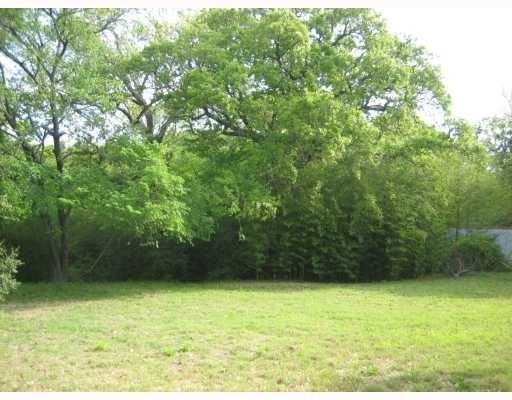 718 Edgewood Dr - Photo 3 of 11