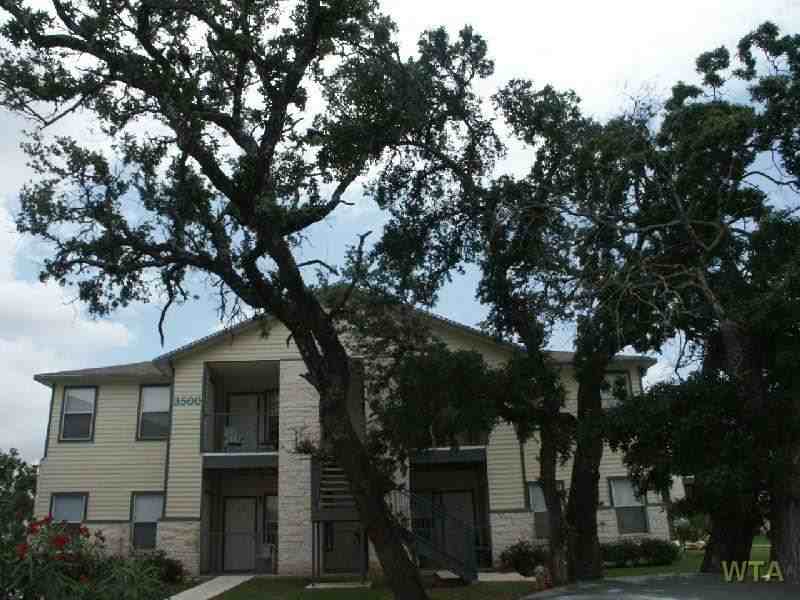 335 Cypress Creek Rd - Photo 2 of 6