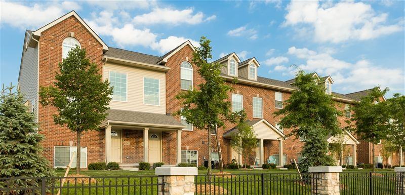 Blue Heron Pointe Townhomes - Photo 2 of 22