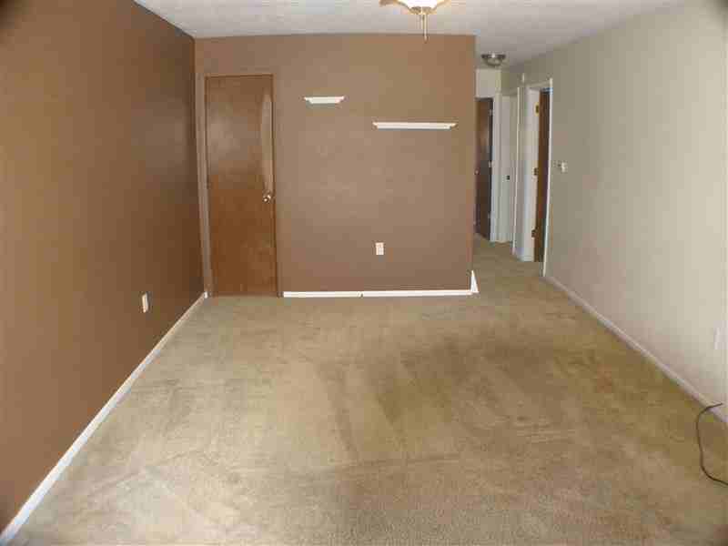 706 Patterson Ave - Photo 3 of 6