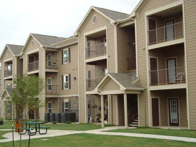 Stone Canyon Apartments - Photo 3 of 10