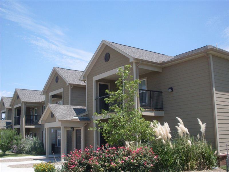 Valley Creek Apartments - Photo 2 of 6