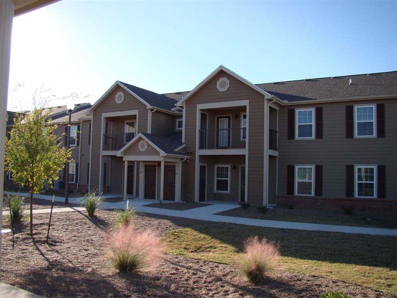 Southern View Apartments - Photo 3 of 5