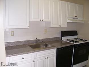 Wood Lee Arms - Photo 2 of 22