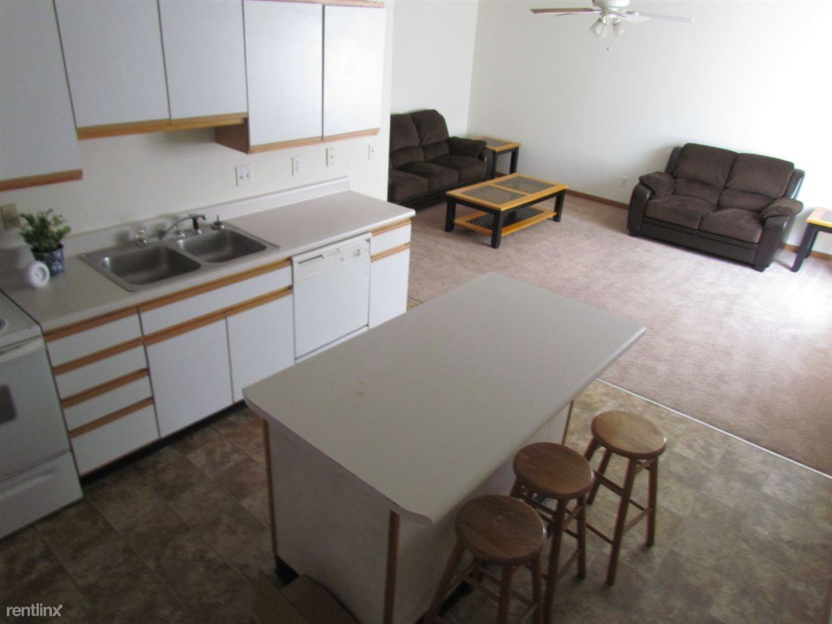 The Stilts ISU Student Housing Apartments 401 E College Ave, Normal