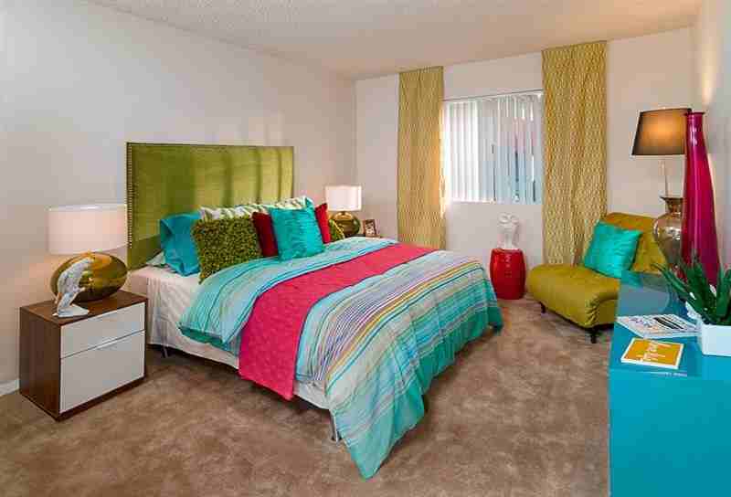 Cabana at the Pointe - Photo 2 of 10