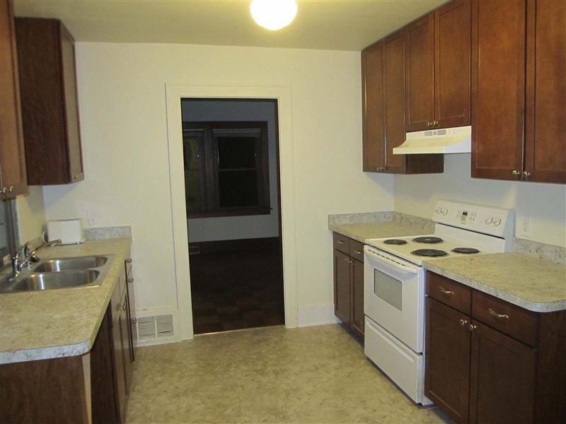 4863 Grand View Ave - Photo 3 of 12