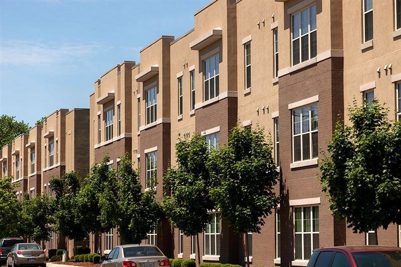 Irish Row Apartments - Photo 2 of 15