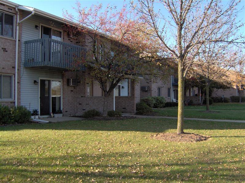 Northfield Court Apartments - Photo 2 of 8