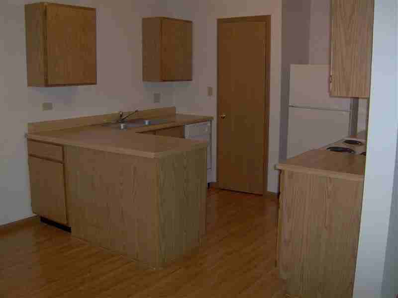 Northfield Court Apartments - Photo 3 of 8