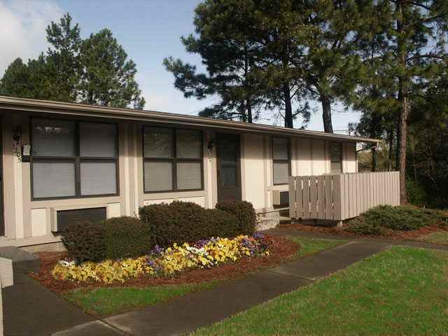 Cedargate Apartments in Englewood - Photo 2 of 15