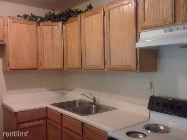 Chapel Court Apartments - Photo 2 of 3