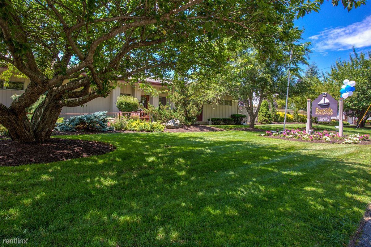 Bayside Country Club Apartments 60 Sandy Ln, Warwick, RI 02889 Zumper