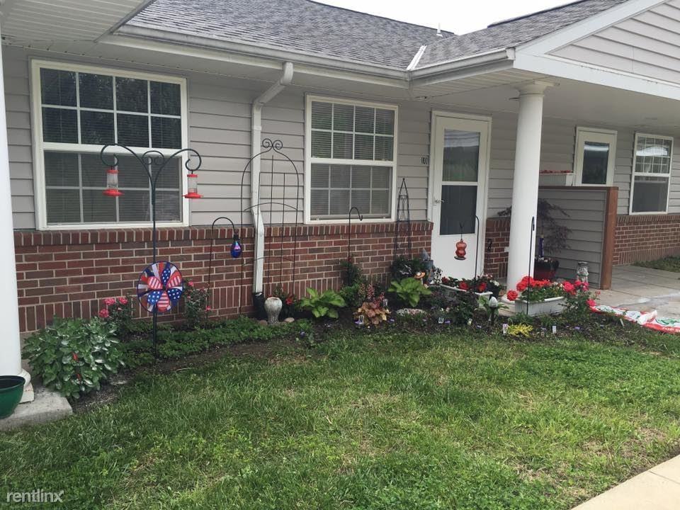 Hill Crest Apartments - Photo 2 of 12