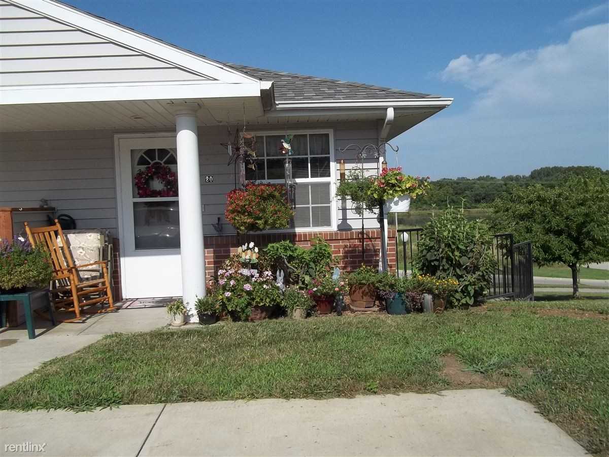 Hill Crest Apartments - Photo 3 of 12