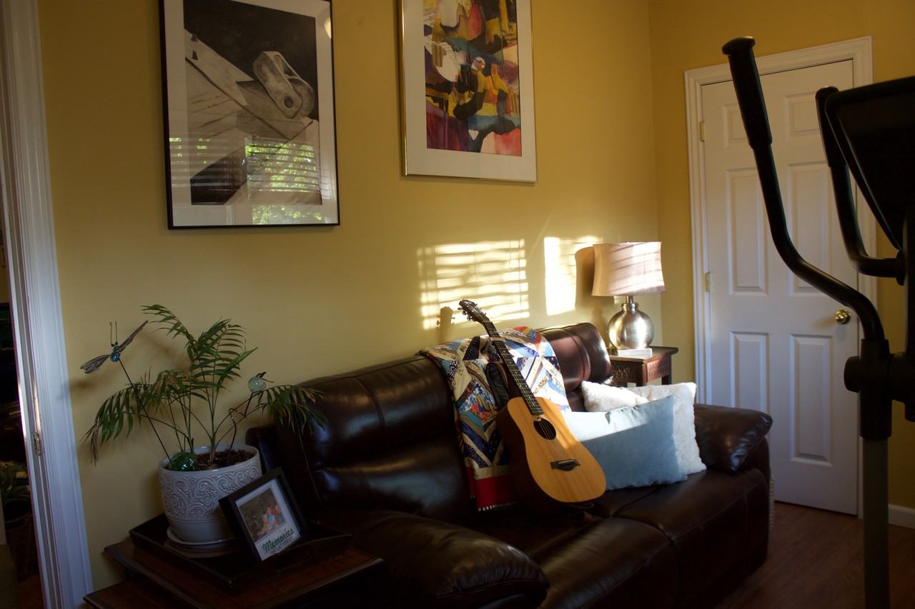 8 Pleasant Valley Rd - Photo 3 of 8