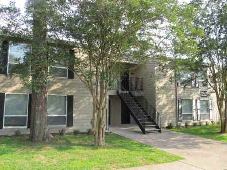 Silvercreek Apartments - Photo 3 of 7