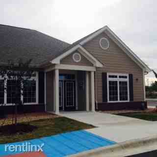 Winchester Arms Apartments - Photo 3 of 8