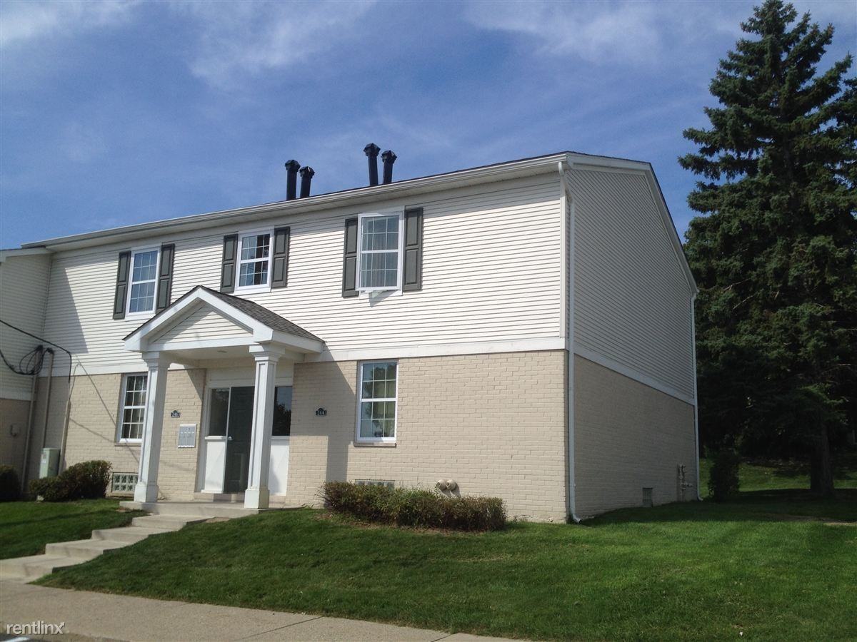 Spring Lake Village Apartments - Photo 2 of 4